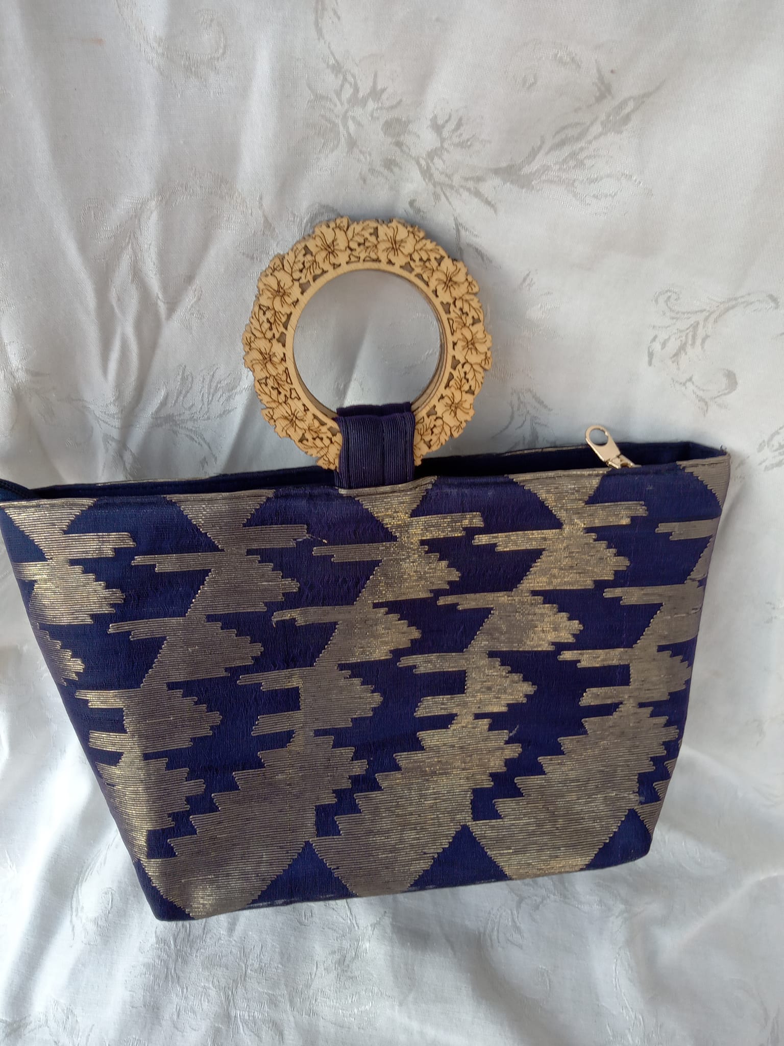 Jamdani Purse (Golden Navy Blue)